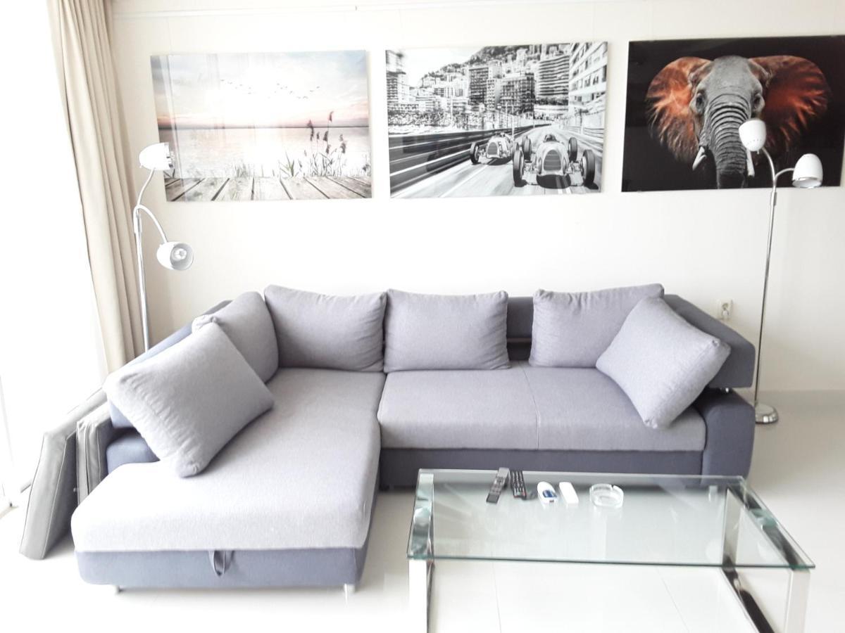 Appartement Front Port Line Sleeps 6 à Marbellac Extérieur photo
